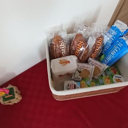 Bed and Breakfast La Dimora Dei Due Laghi Калольциокорте Экстерьер фото
