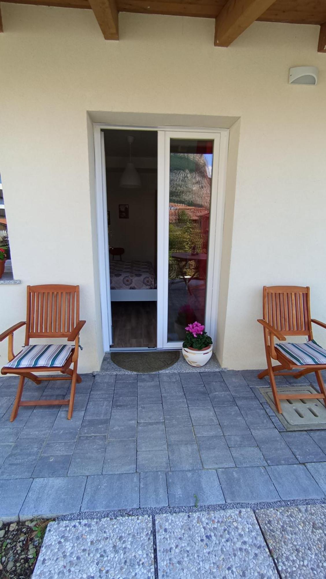 Bed and Breakfast La Dimora Dei Due Laghi Калольциокорте Экстерьер фото